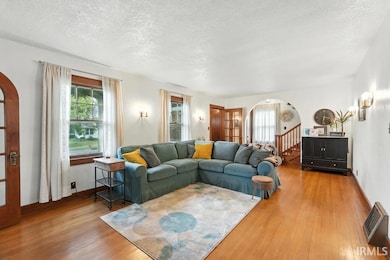 406 S Wayne St, Angola, IN 46703 - photo 7