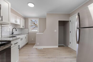 2709 Hiawatha St (Interior)-8