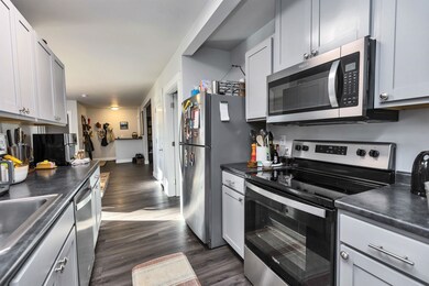 115 Wilton Rd, Peterborough, NH 03458 - photo 7