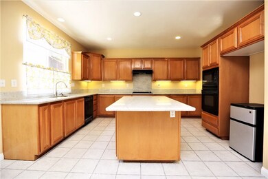 36124 Madora Dr, Wildomar, CA 92595 - photo 5