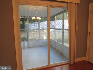 6600 Weston Ave, Capitol Heights, MD 20743 - photo 7