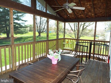 628 Fern Way, Sykesville, MD 21784 - photo 4