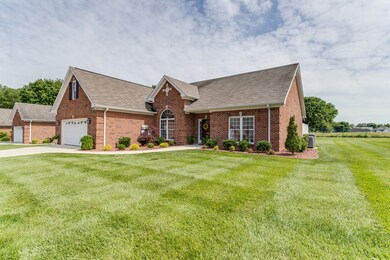 120 Magnolia Glen Cir, Manchester, TN 37355 - photo 2