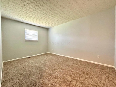 4927 Godown Rd, Columbus, OH 43220 - photo 6