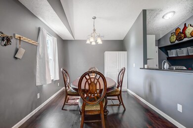 008_1475 Pineland Ct