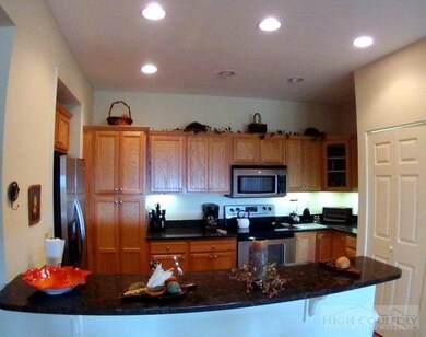 Upscale Preparation: Notice the stainless Whirlpoo