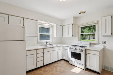 1625 Lower Muscatine Rd, Iowa City, IA 52240 - photo 7