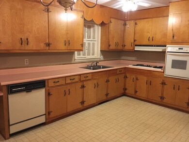 1191 Matthews Place, Macon, GA 31210 - photo 2