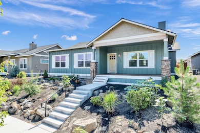 63848 Hunters Cir, Bend, OR 97701 - photo 2