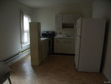 618 S 5th St unit 2, Allentown, PA 18103 - photo 3
