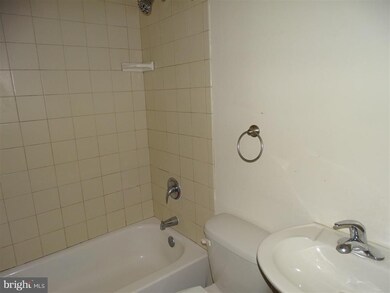 123 W South St, Frederick, MD 21701 - photo 7