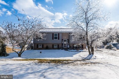 8867 Willowdale Rd, Greencastle, PA 17225 - photo 2