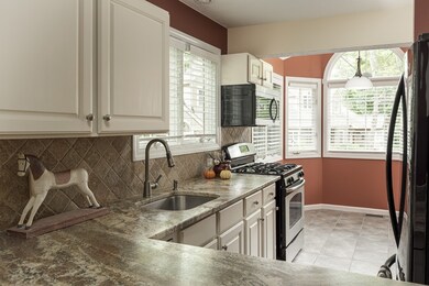 4 Lilac Ct, Hopkinton, MA 01748 - photo 5