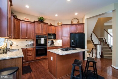 21961 Windy Oaks Square, Broadlands, VA 20148 - photo 7