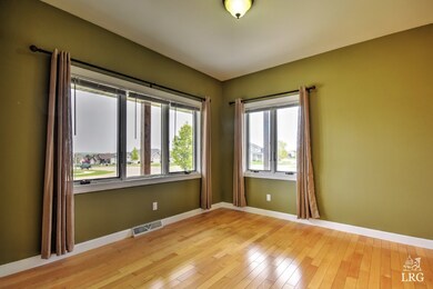 802 Sumac St, Oregon, WI 53575 - photo 3