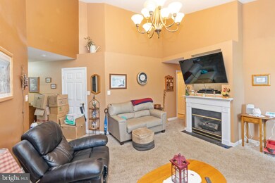 2502 Driftwood Ct unit 3B, Frederick, MD 21702 - photo 5