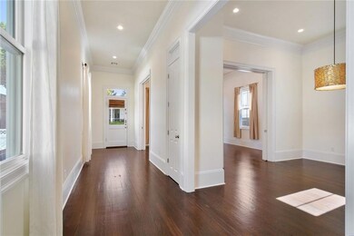 Grand Entryway Hall, Hardwood Throughout, Oversize