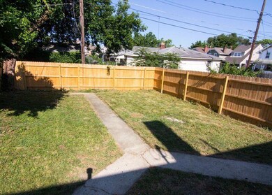 8th fenced yard
