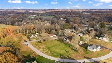 219 Crabtree Ln, Bowling Green, KY 42103 - photo 3