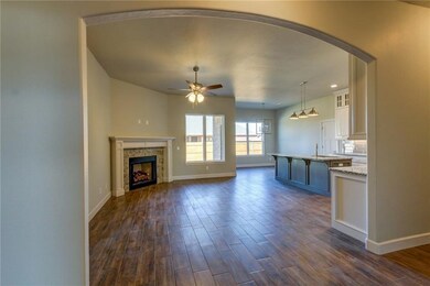 5509 Painted Pony Rd, Warr Acres, OK 73132 - photo 3