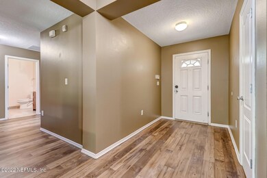 11805 Silver Hill Dr, Jacksonville, FL 32218 - photo 7