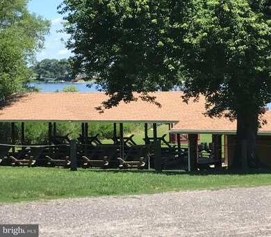 145 W Potomac Dr, Colonial Beach, VA 22443 - photo 5