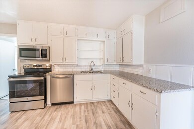 106 Brewster St, Robinson, TX 76706 - photo 6