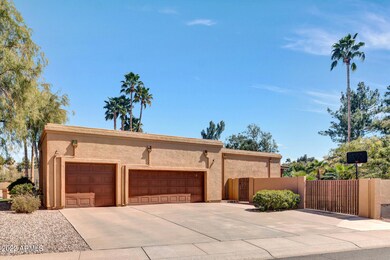 3 Car Garage