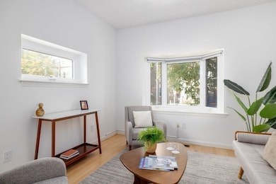 8 Watson St unit 8, Cambridge, MA 02139 - photo 2
