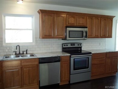 Lots of natural light in the kitchen