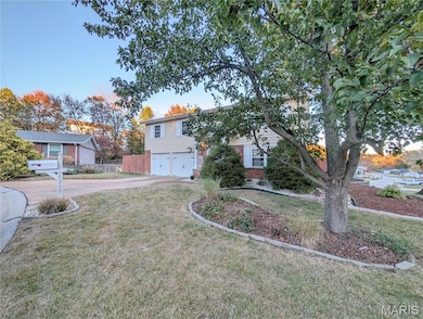 6208 Stock Bridge Cir, Saint Louis, MO 63128 - photo 2