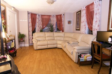 18 Cedar St, Lynn, MA 01905 - photo 6