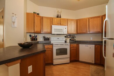 45 S Gardens Way unit 103, Fitchburg, WI 53711 - photo 4