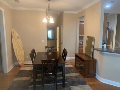 Dining room to hall