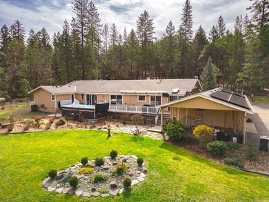 525 Ewe Creek Rd, Grants Pass, OR 97526 - photo 3