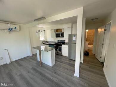 104 E Cedar St, Kennett Square, PA 19348 - photo 3