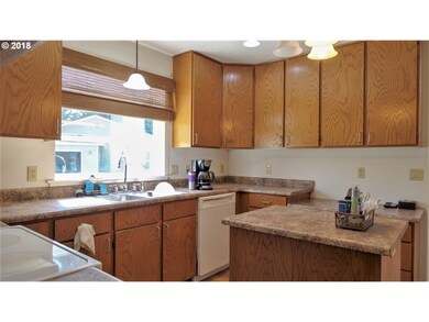 1490 Seacrest Ln, Brookings, OR 97415 - photo 7