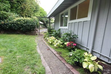 22812 17th Ave S, Des Moines, WA 98198 - photo 6