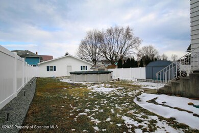 434 Cypress St, Throop, PA 18512 - photo 5