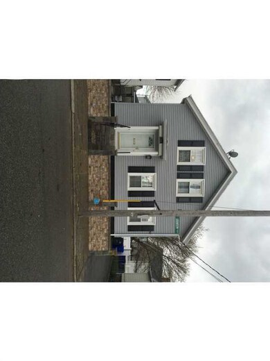 99 Johnson St, Pawtucket, RI 02860 - photo 2