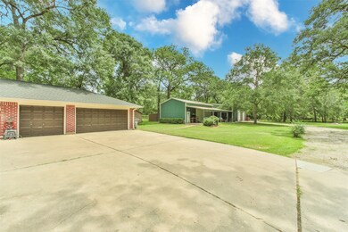 26710 Cherokee Ln, Magnolia, TX 77354 - photo 6