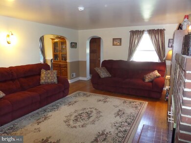 1647 S Main St, Bechtelsville, PA 19505 - photo 5