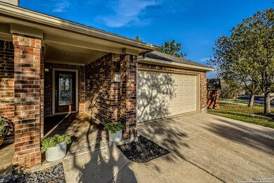 10645 Black Horse, Helotes, TX 78023 - photo 4