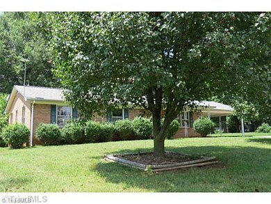 671 Turnersburg Hwy, Statesville, NC 28625 - photo 5