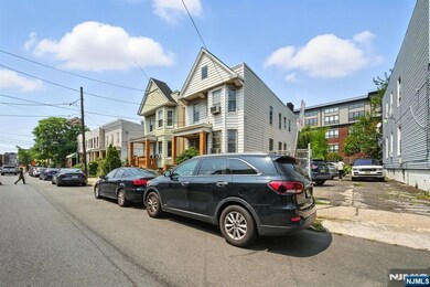 181 Tonnele Ave, Jersey City, NJ 07306 - photo 2