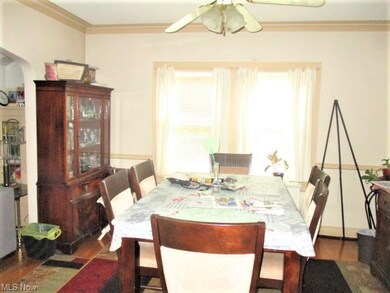 Dining Rm.
