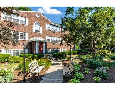 15 Cass St unit 5, West Roxbury, MA 02132 - photo 2