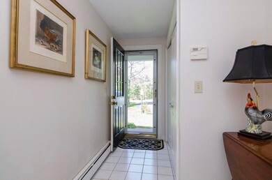 010-photo-hallway-7048854