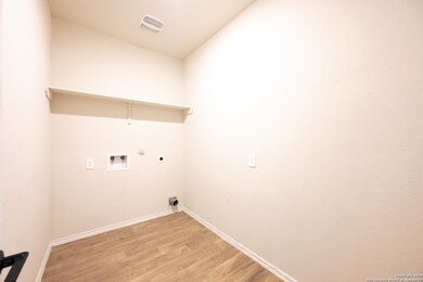 560 Chaco Loop, Seguin, TX 78155 - photo 7