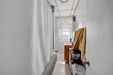 167 Lonsdale Ave, Pawtucket, RI 02860 - photo 7